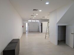 North Bridge Centre (D7), Retail #528903601